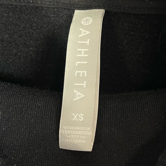 ATHLETA 24/7 Funnel Neck Sweatshirt XS BLACK CYA Fleece Turtleneck Side Slit Top - Picture 7 of 11